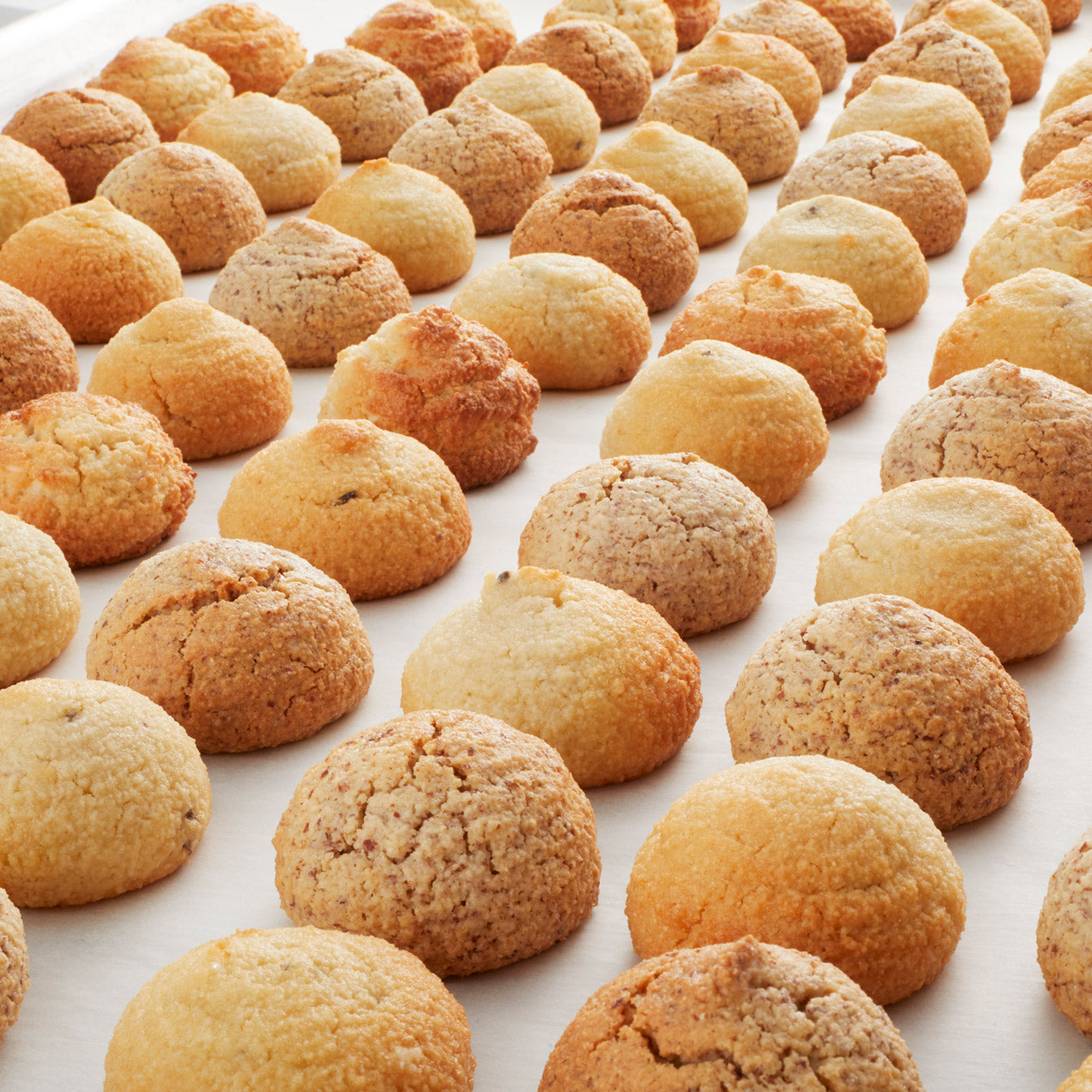 Piccola Cucina Regali Almond Macaroons, 8 × 136 g - image 6