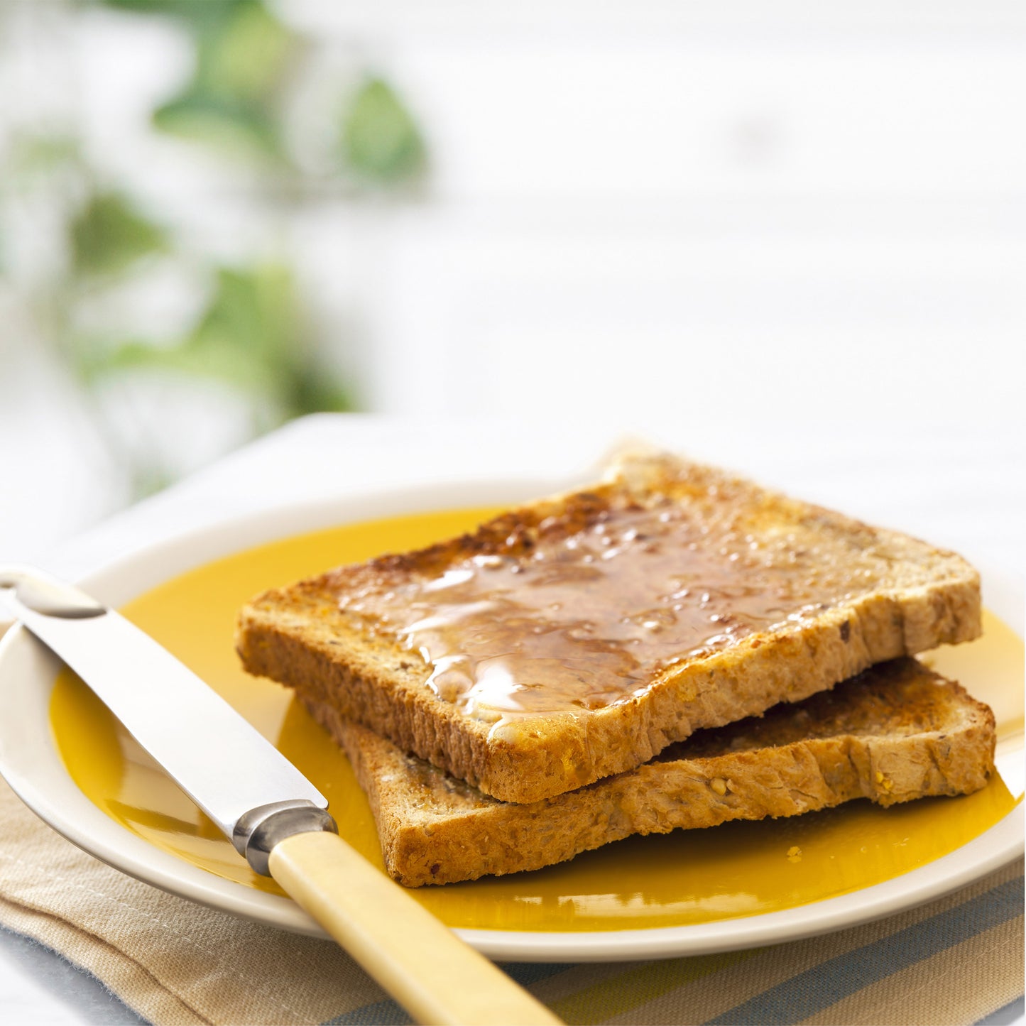 Dutchman's Gold Raw Honey, 2 × 1 kg - image 3