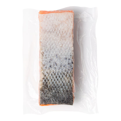 Blue Tide Farmed Skin-on Atlantic Salmon Center Cut Portions, 4.54 kg - image 3