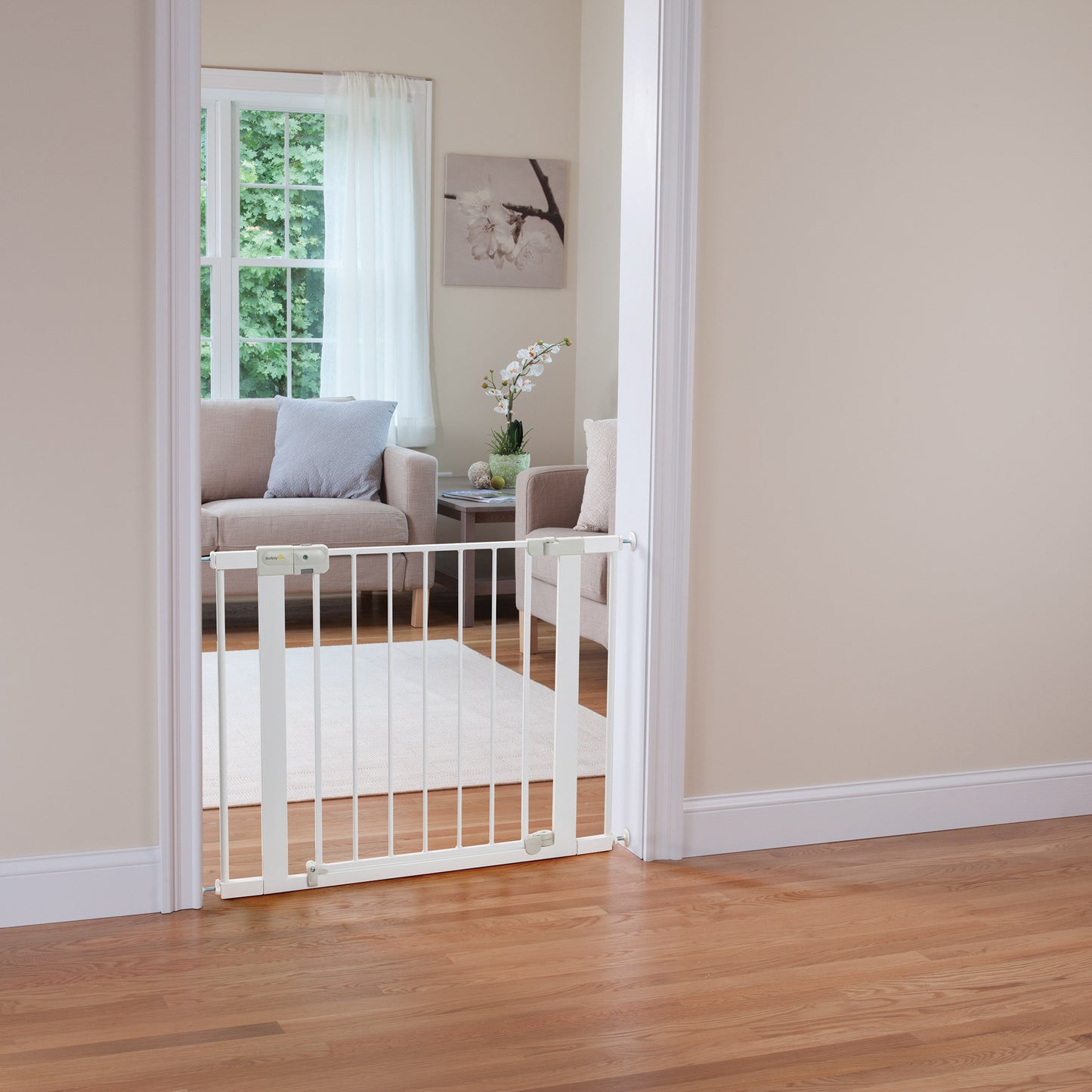 Safety 1st - Hand-Free Auto-Close Baby Safety Gate - image 3