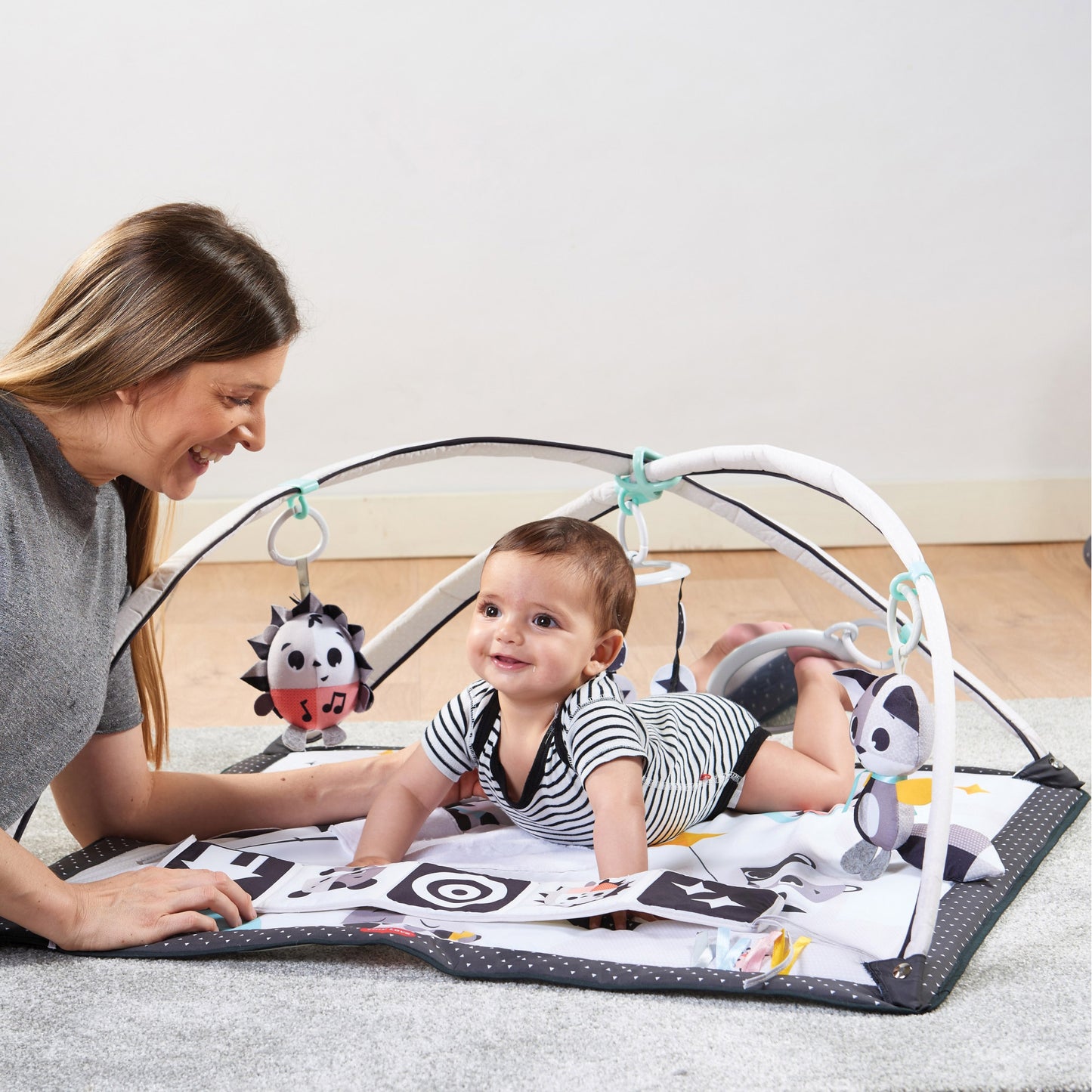 Tiny Love Magical Tales Black & White Gymini & Tummy Time Play Mat - image 7