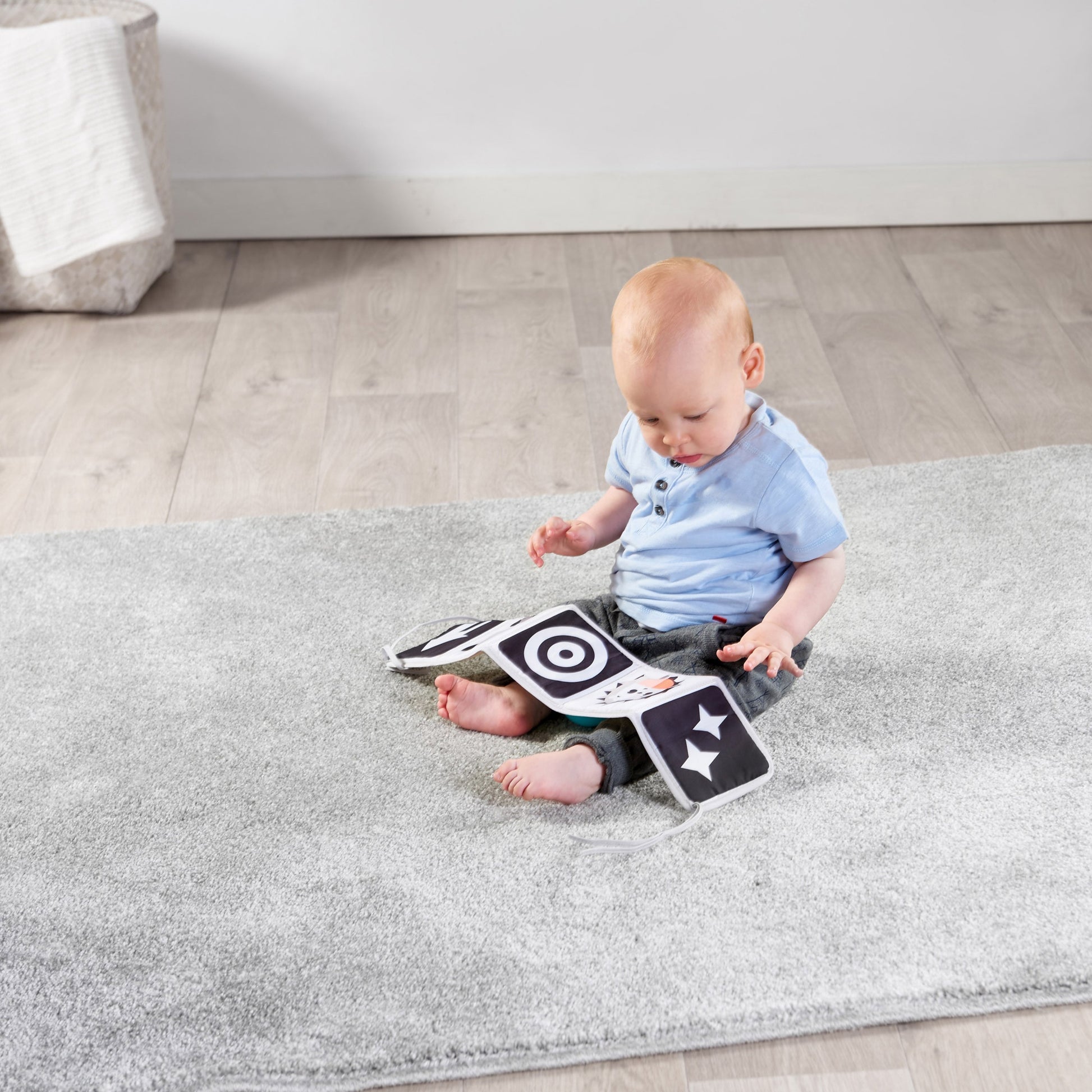 Tiny Love Magical Tales Black & White Gymini & Tummy Time Play Mat - image 8