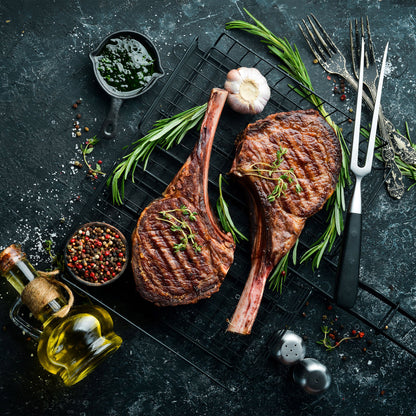 Canadian Rangeland Bison Tomahawk Steak, 4 × 700 g (25 oz) - image 1