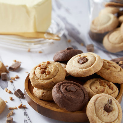 Mary Macleod's Embossed Jar Tins with a Variety of Shortbread Cookies, 2 x 30 Cookies - image 4