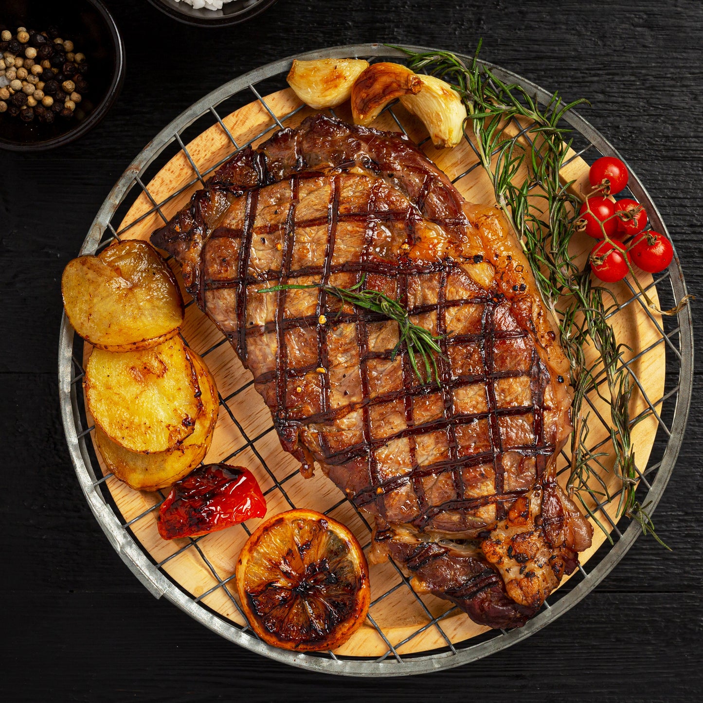 Near North Life Canada Prime New York Striploins, 16 oz - image 3