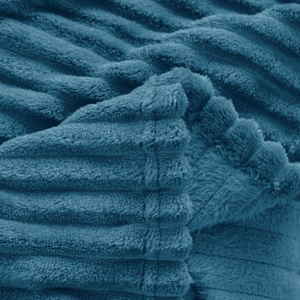 Wide Ribbed Flannel Blanket