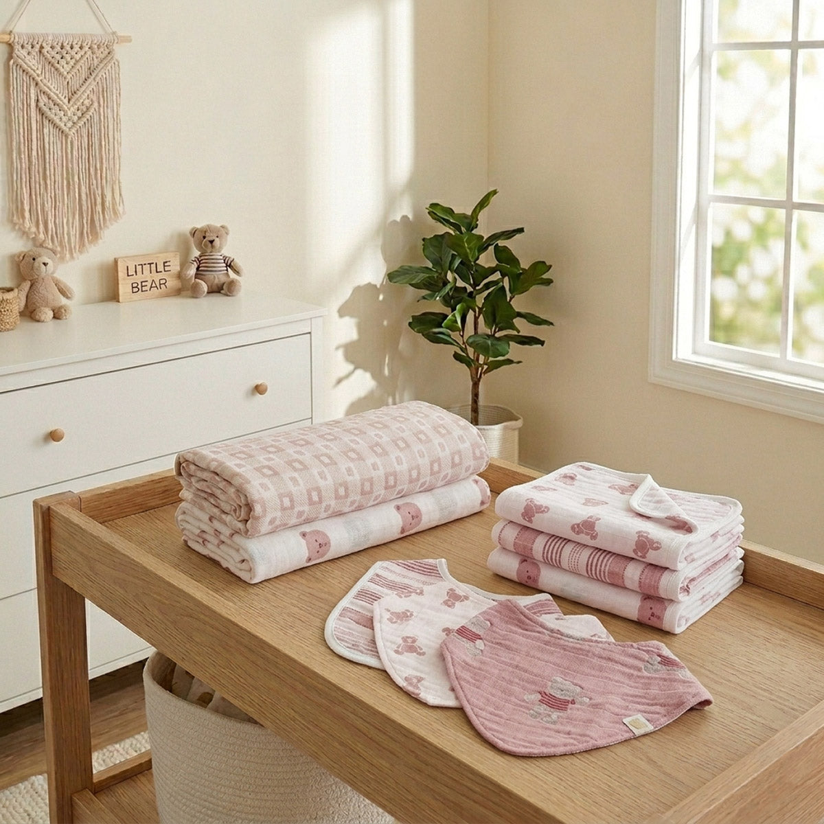 Piccolo Bambino Baby Muslin Essentials Pack, 8-piece - image 9